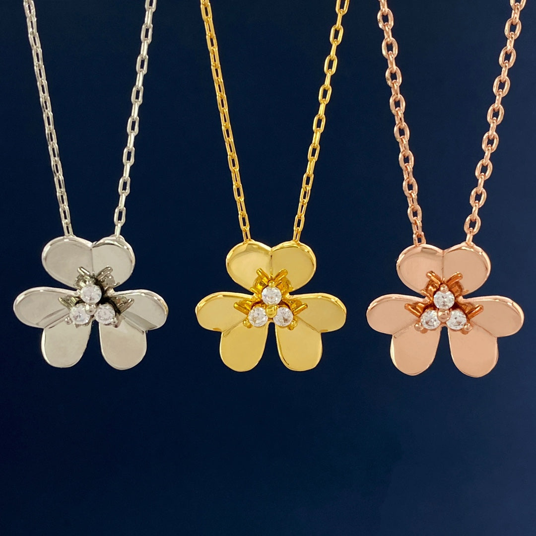 18K Van Cleef & Arpels Frivole Large Necklace