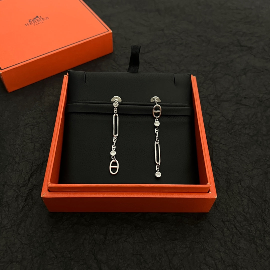 18K Chaine D'ancre Chaos Hermès Earrings