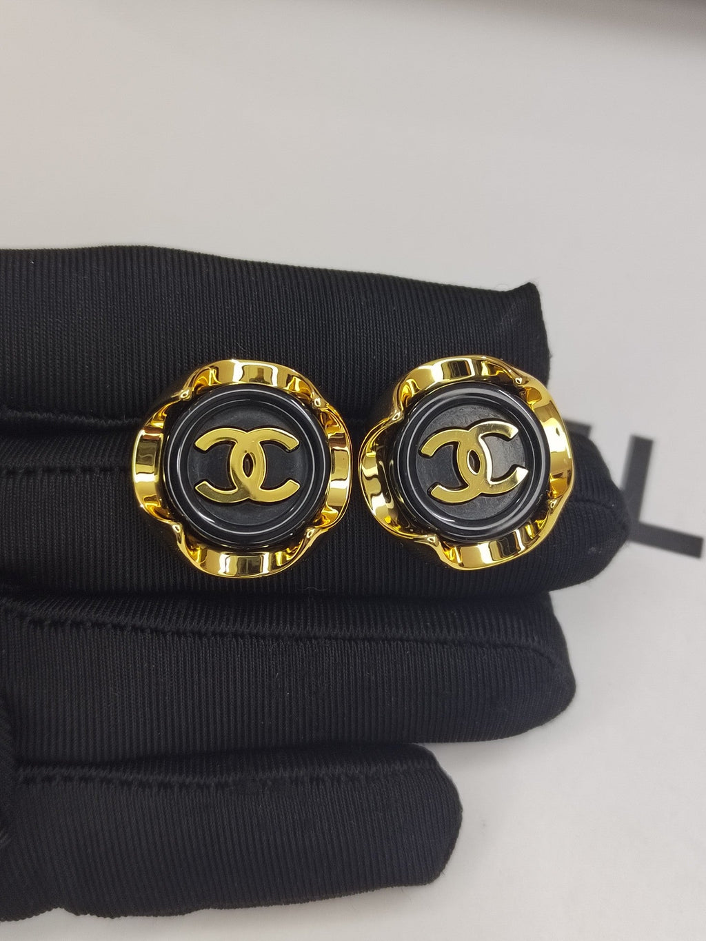 18K Chanel Black Earrings