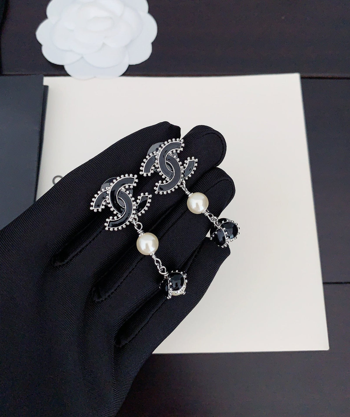 18K Chanel Pearl Crystals Earrings