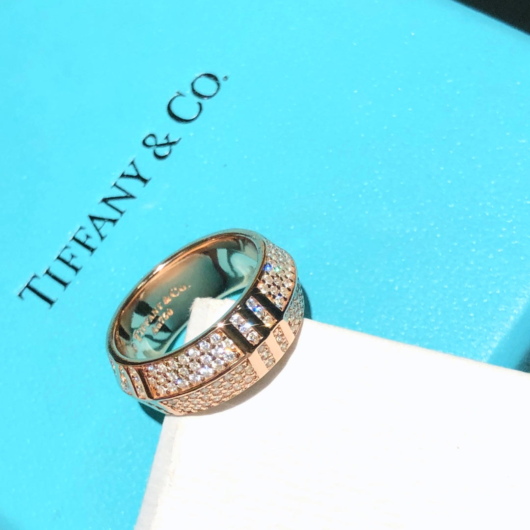 18K Tiffany & Co. Atlas x Closed Wide Ring
