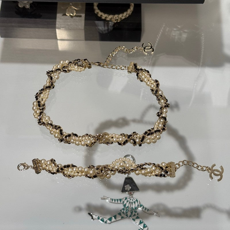 18K Chanel Pearl Leather Choker Necklace