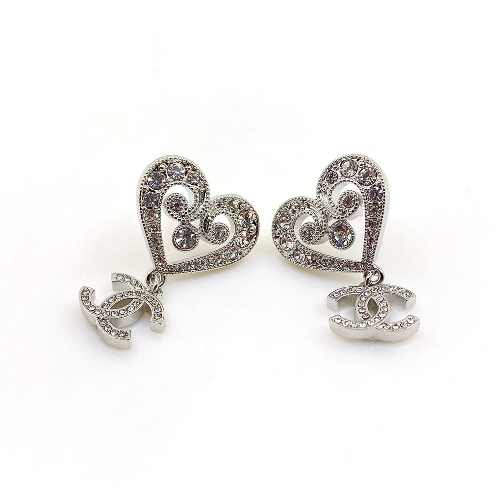 18K Chanel Heart Diamond Earrings