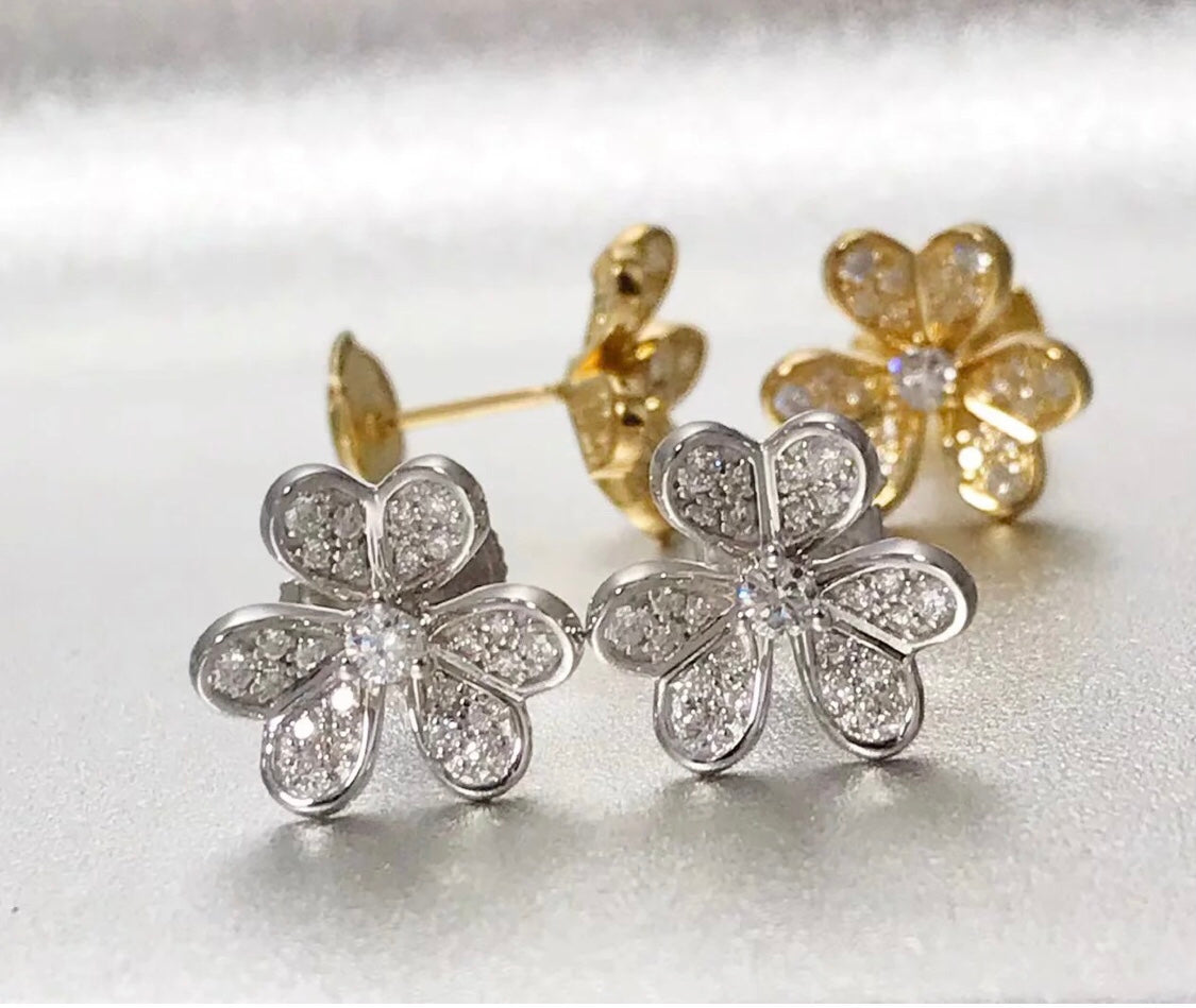 18K Yellow Gold Van Cleef & Arpels Frivole Small Model Earrings