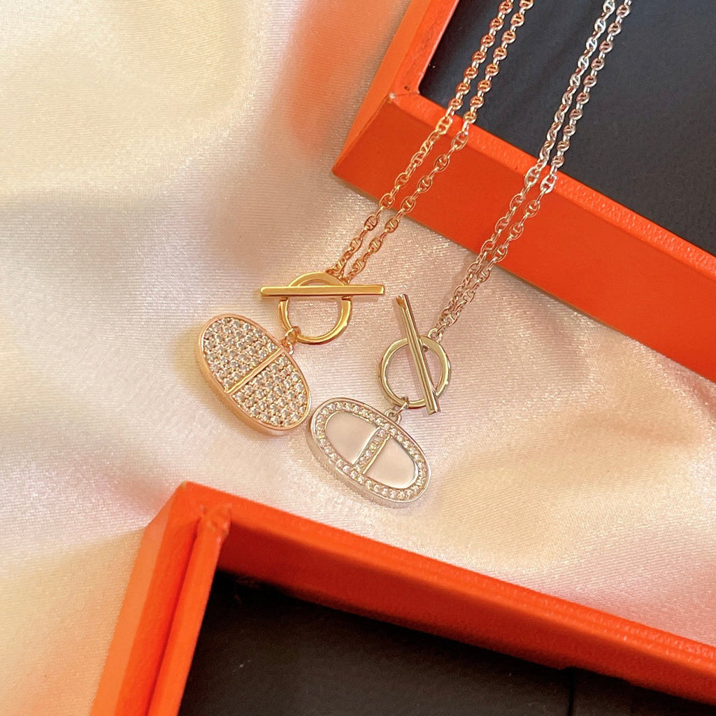 18K Chaine D'ancre Contour Pendant Hermès Necklace