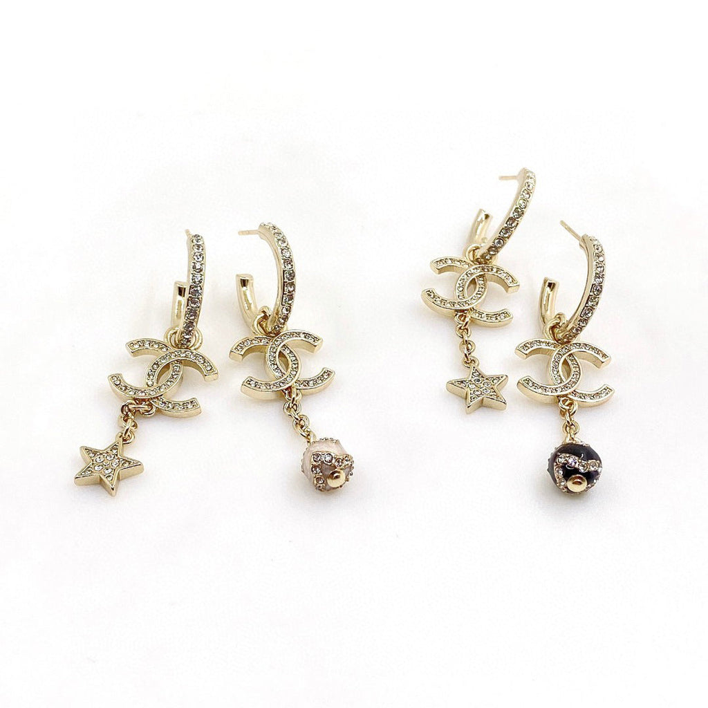 18K Chanel Pearl Long Pendant Earrings