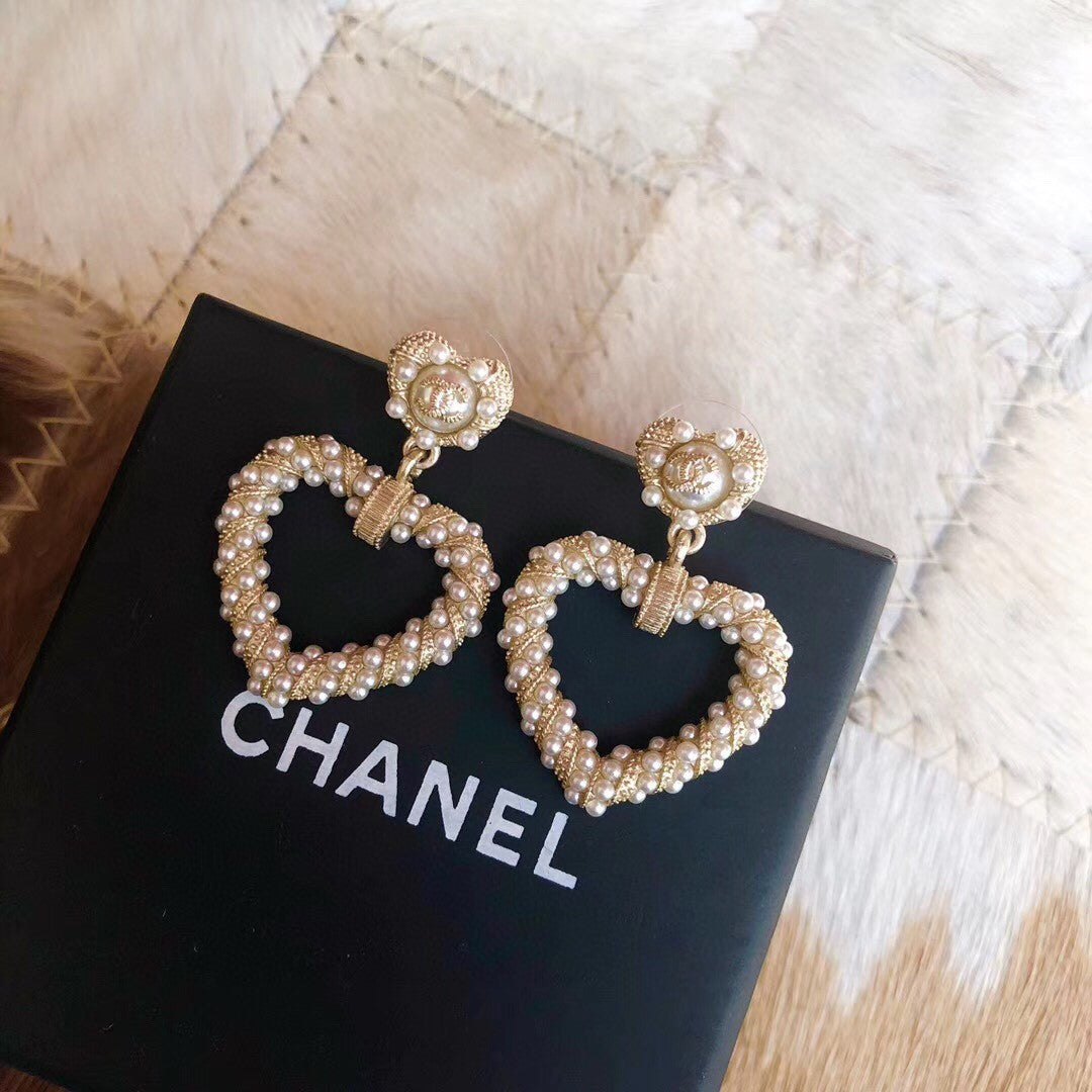 18K Chanel Heart Pendant Earrings