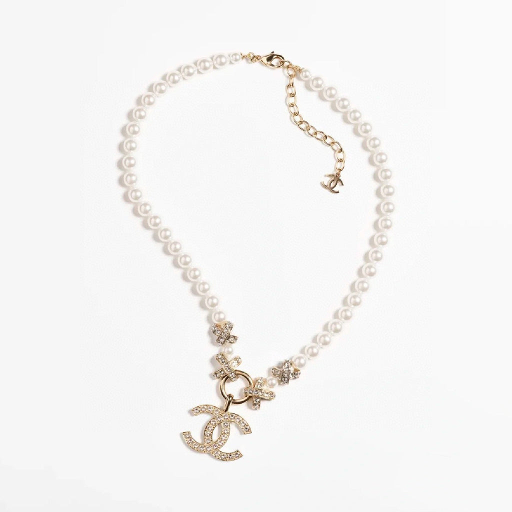 18K Chanel Pearls Chain Necklace