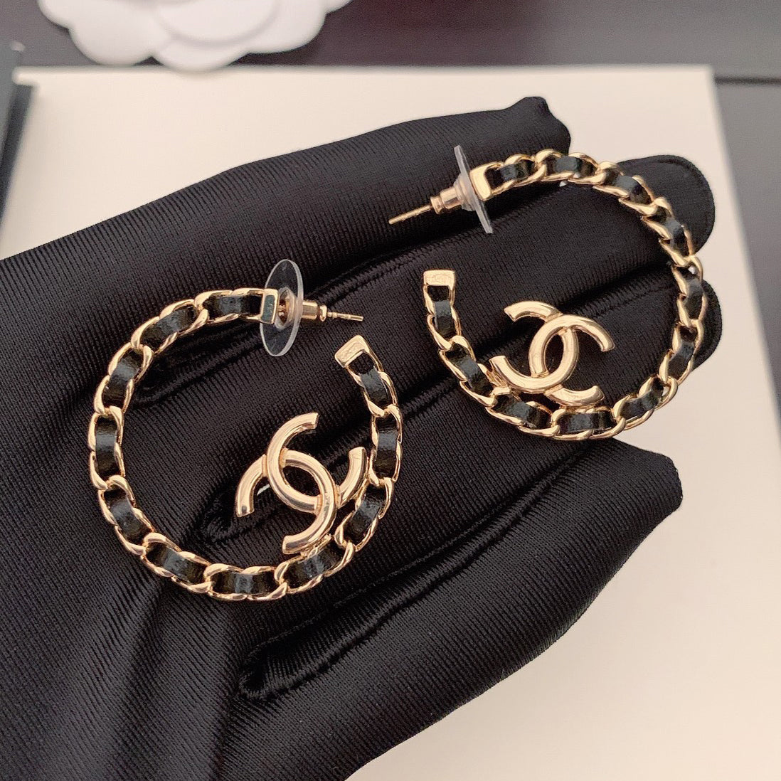 18K Chanel Strass Earrings