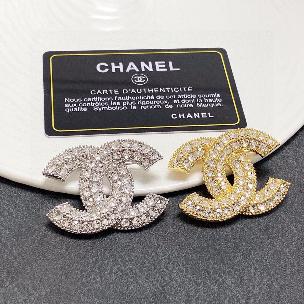 18K Chanel Diamonds Brooch