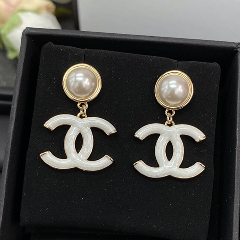 18K Chanel White Pearl Earrings