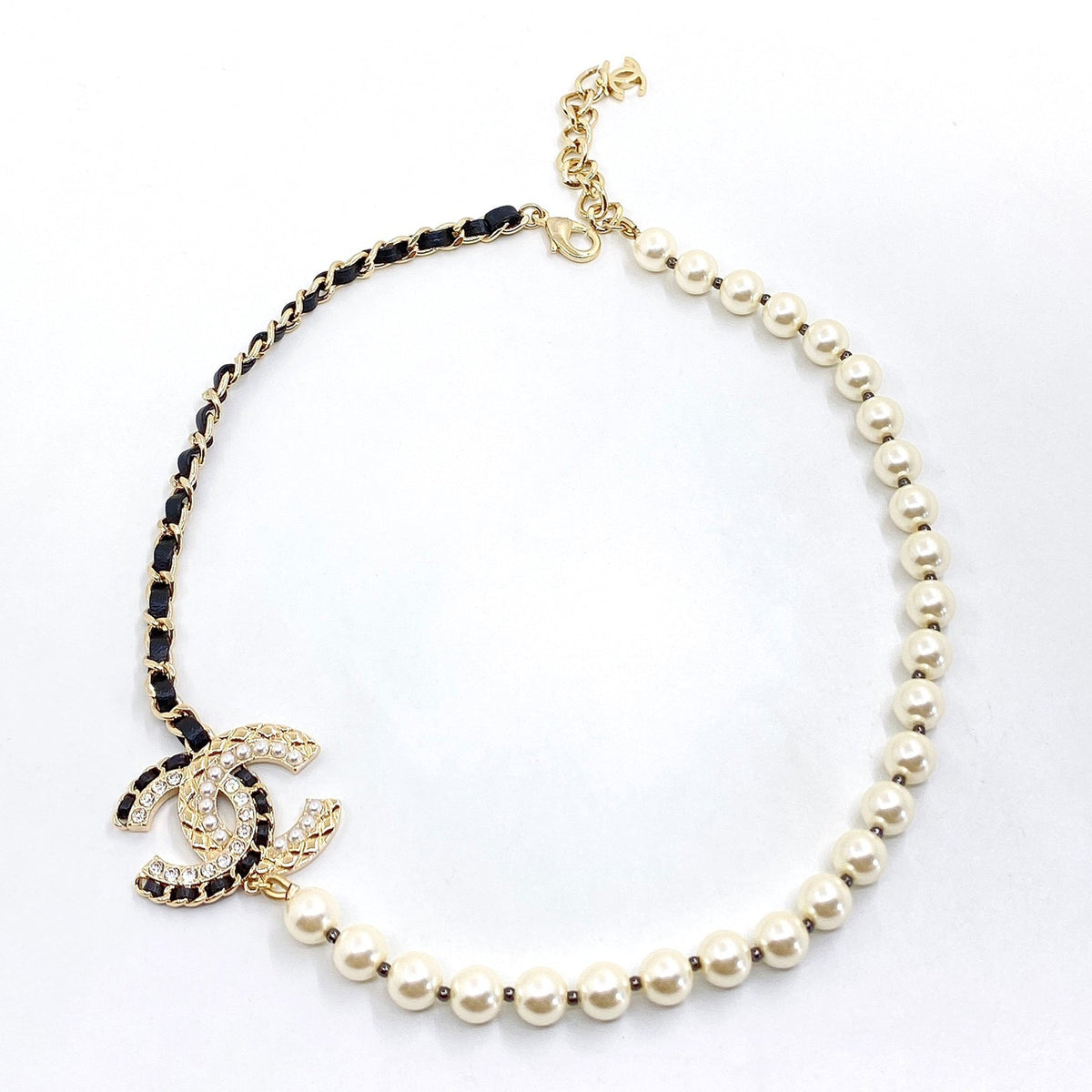 18K Chanel Leather Pearls Necklace