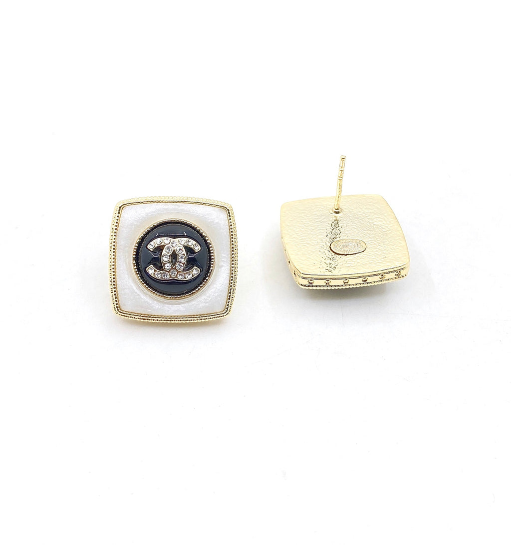 18K Chanel Pearl Square Earrings