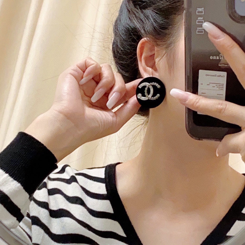 18K Chanel Black Resin Crystals Earrings