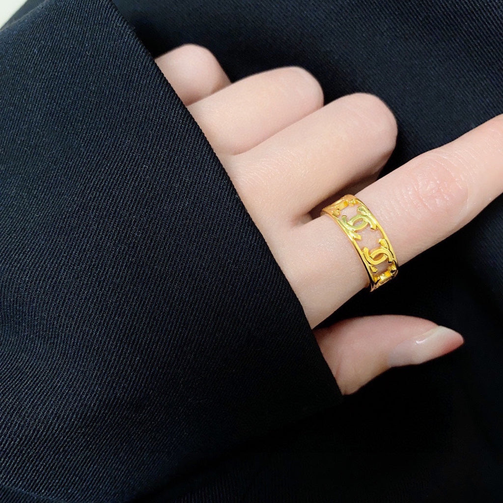18K Chanel Vintage Openwork Ring