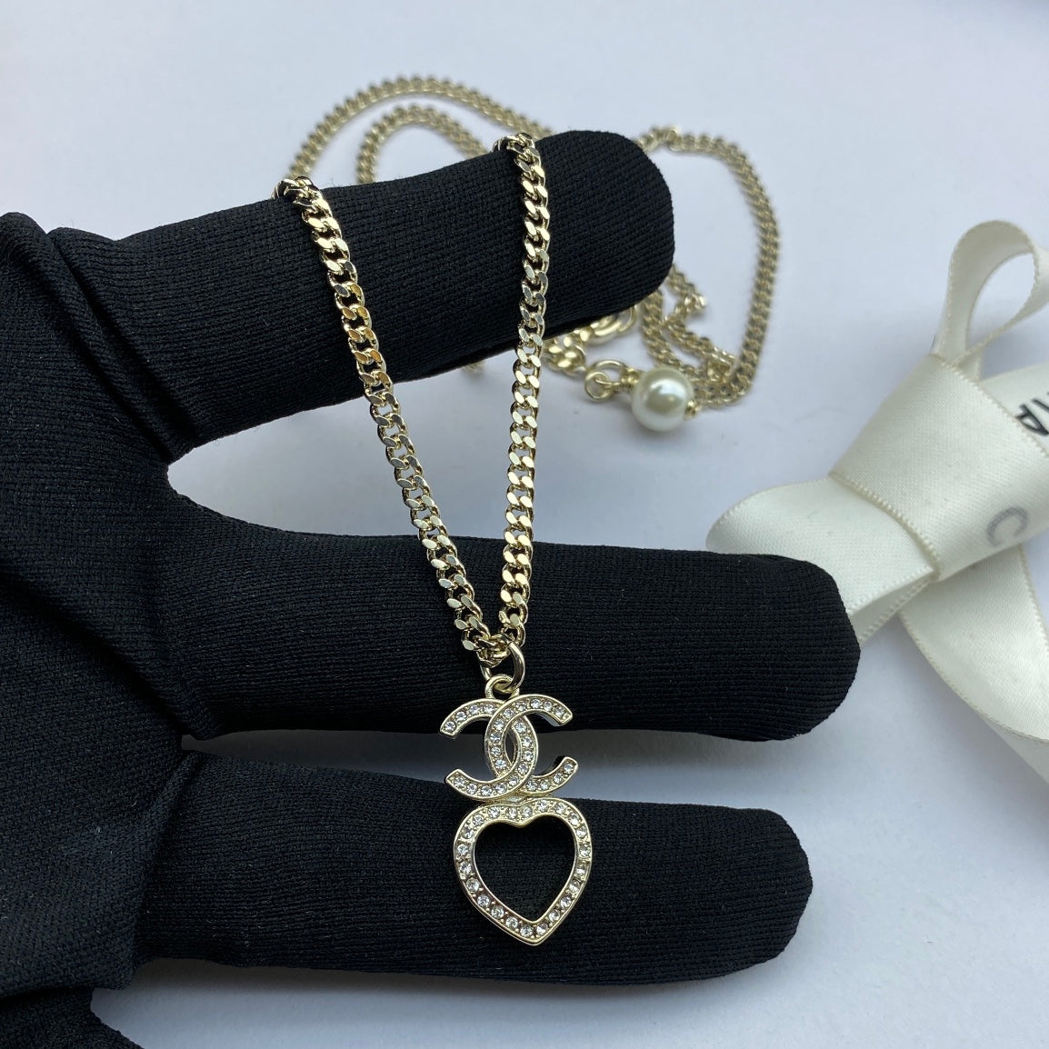 18K Chanel Heart Chain Necklace
