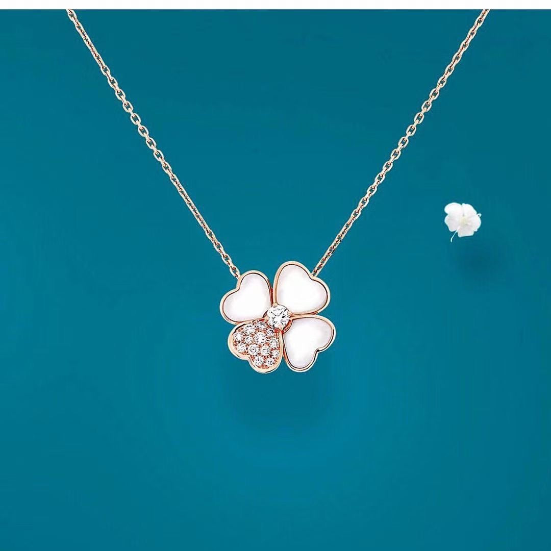 18K Van Cleef & Arpels Cosmos Clip pendant Necklace
