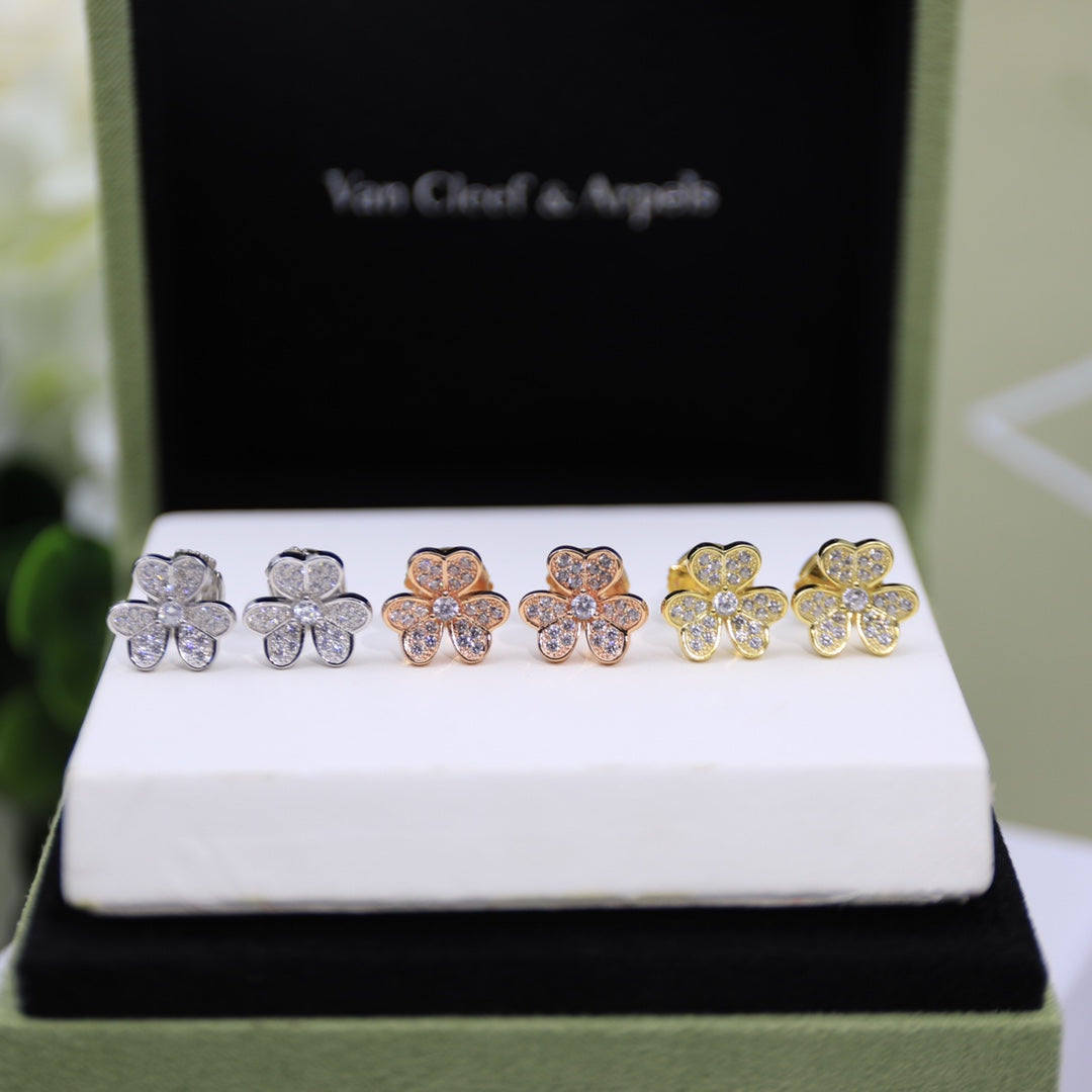18K Yellow Gold Van Cleef & Arpels Frivole Small Model Earrings