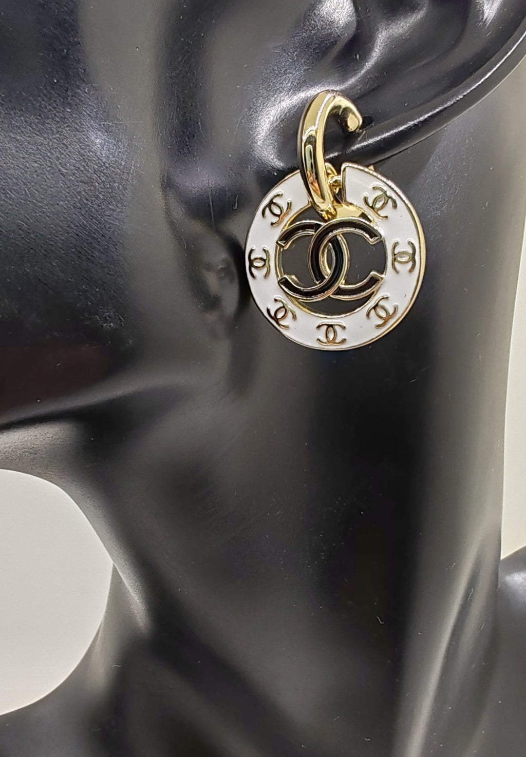 18K Chanel Circle Earrings