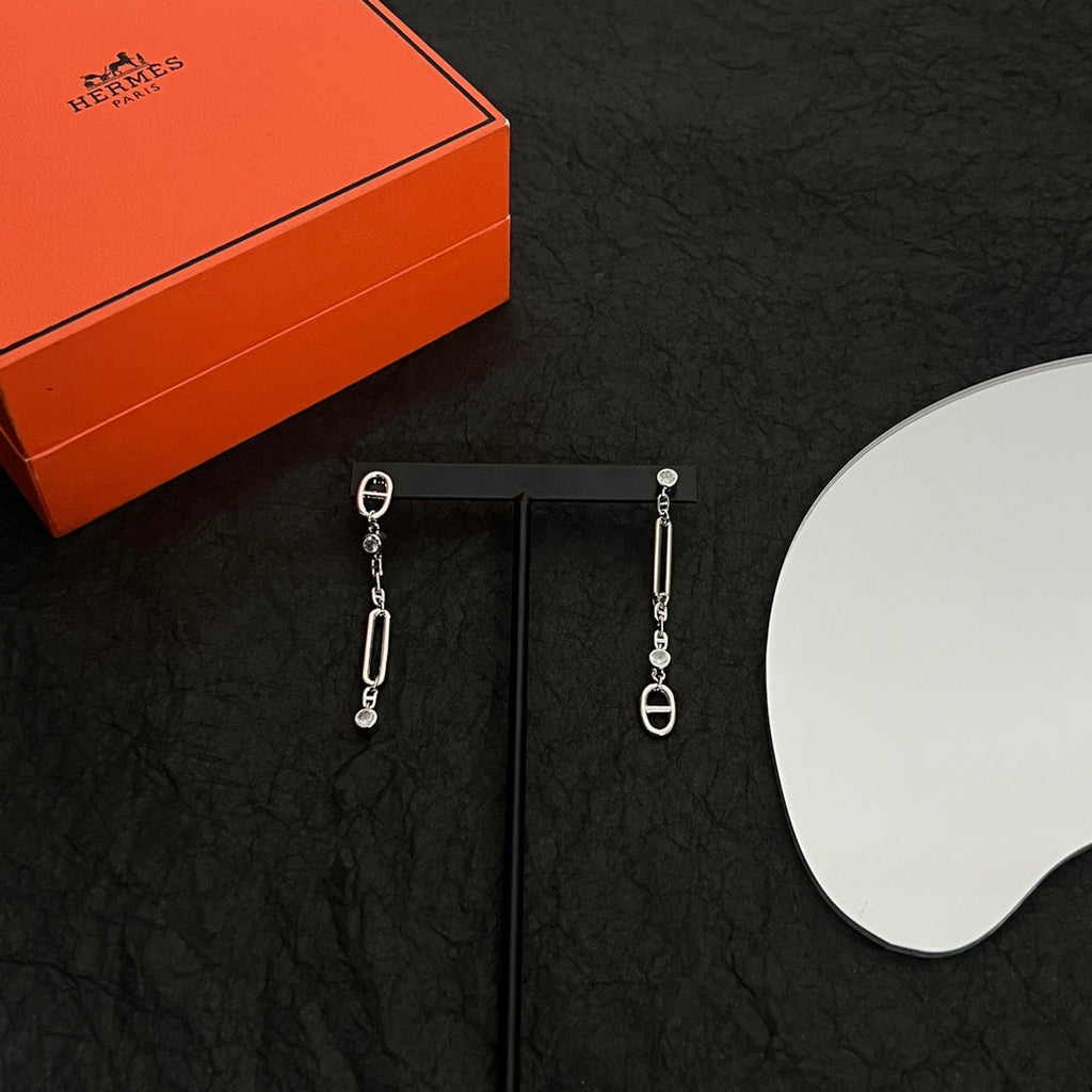 18K Chaine D'ancre Chaos Hermès Earrings
