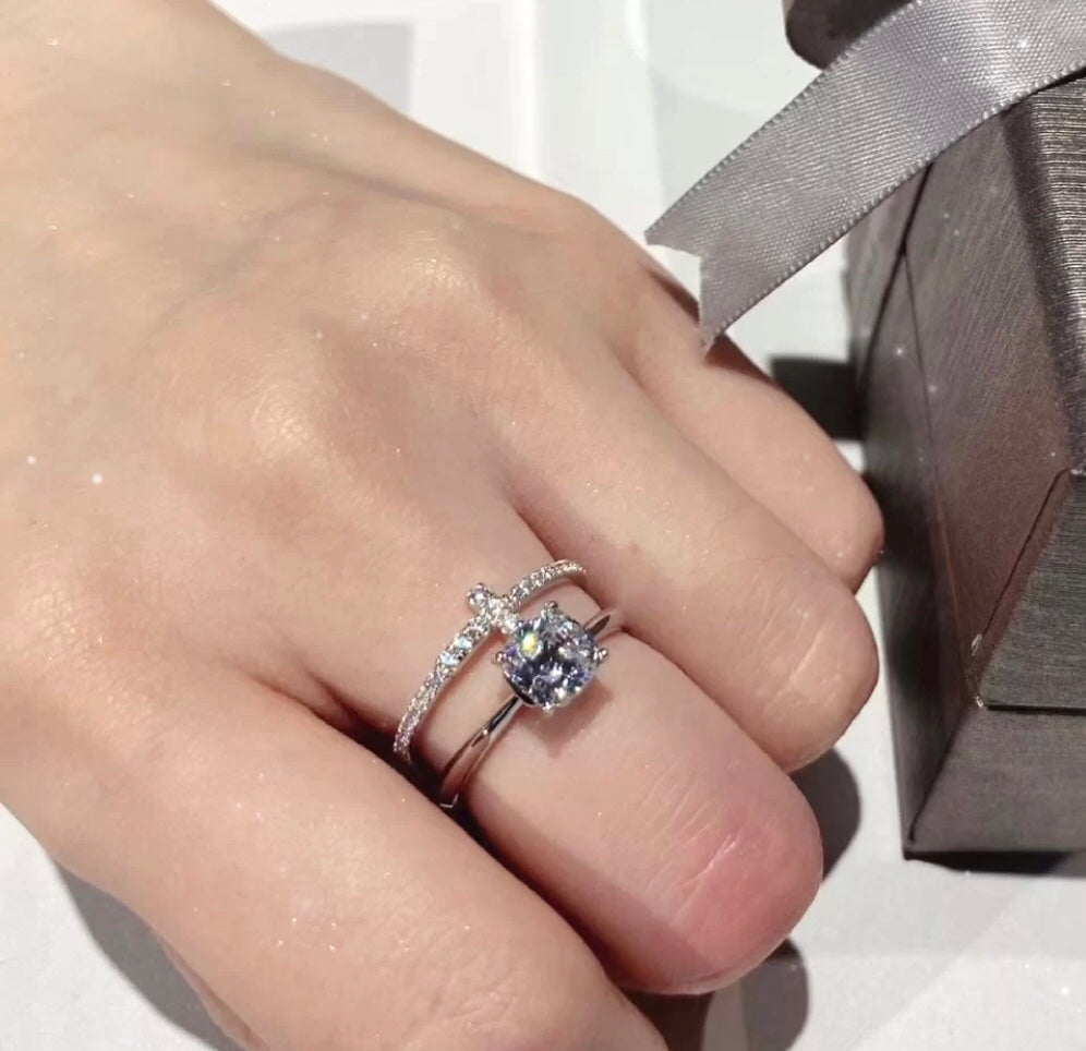 18K Tiffany & Co. Diamond Wire Ring