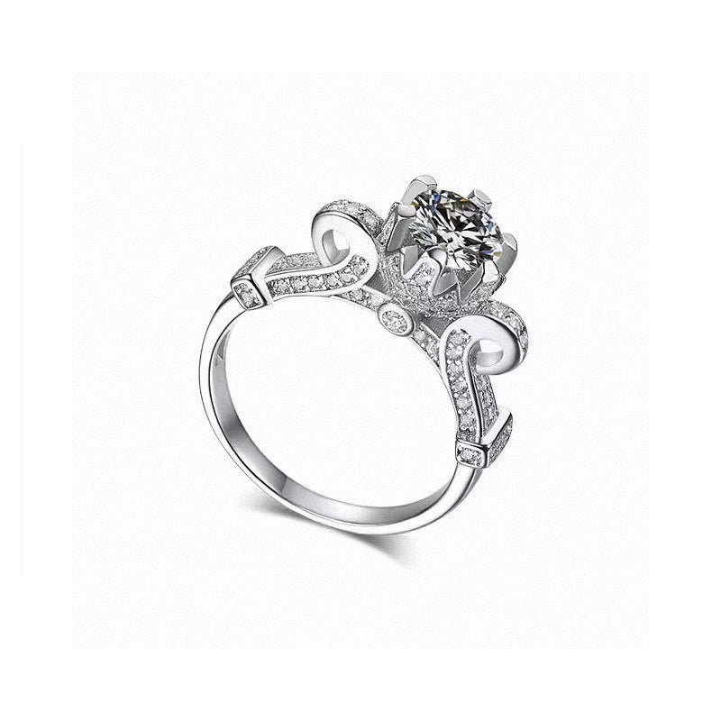 18K Chaumet Joséphine Ring