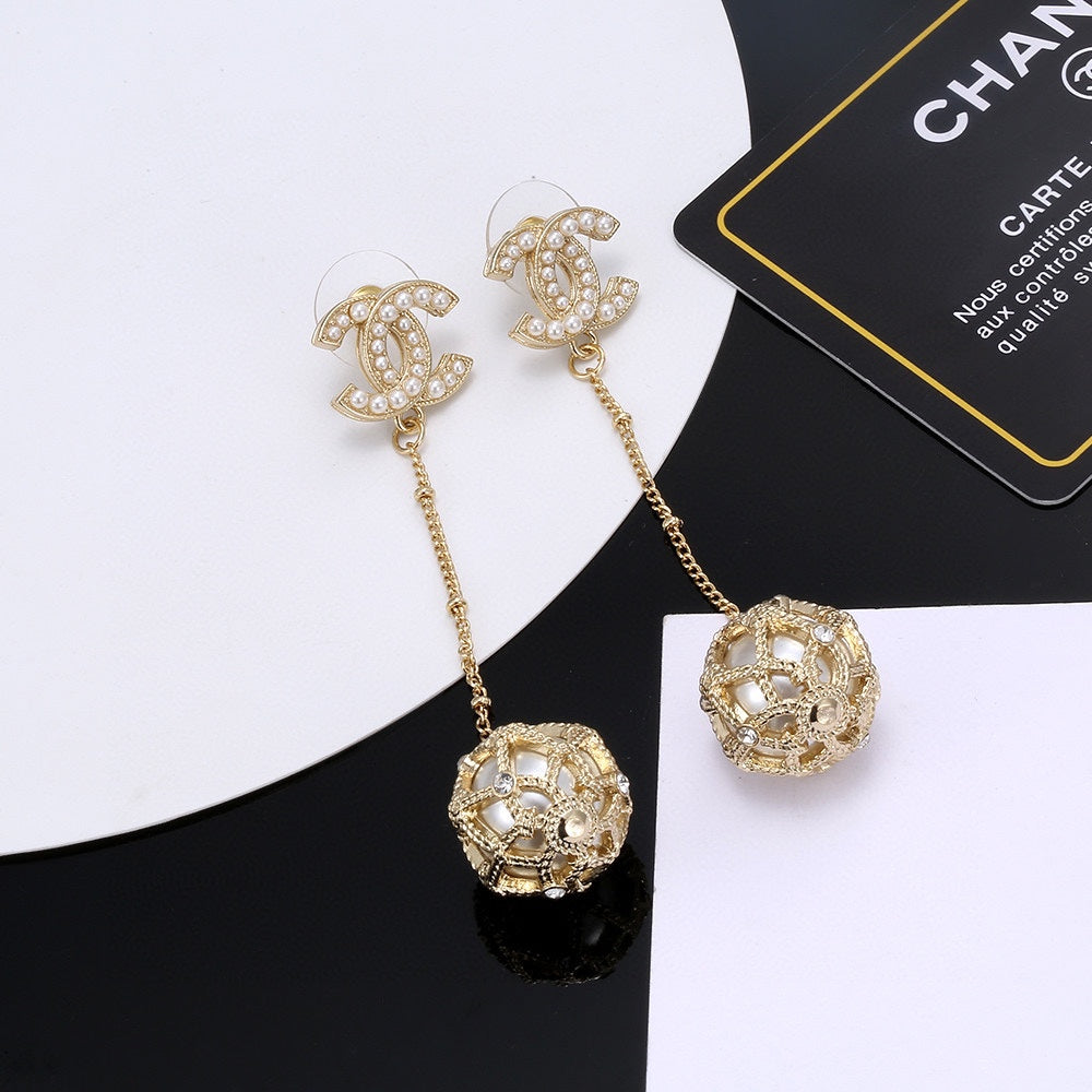 18K Chanel Pearl Long Earrings