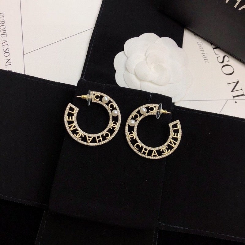 18K Chanel Circle Pearl Earrings