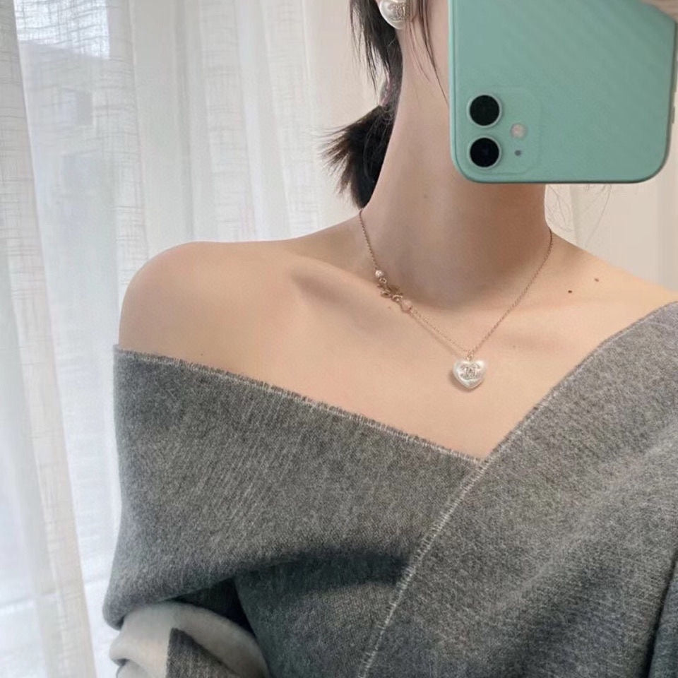18K Chanel Pearl Heart Pink Necklace
