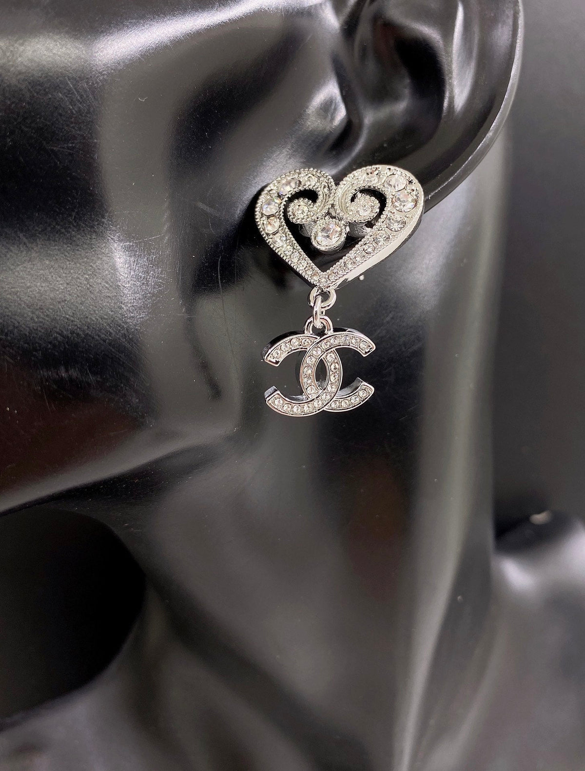 18K Chanel Heart Diamond Earrings