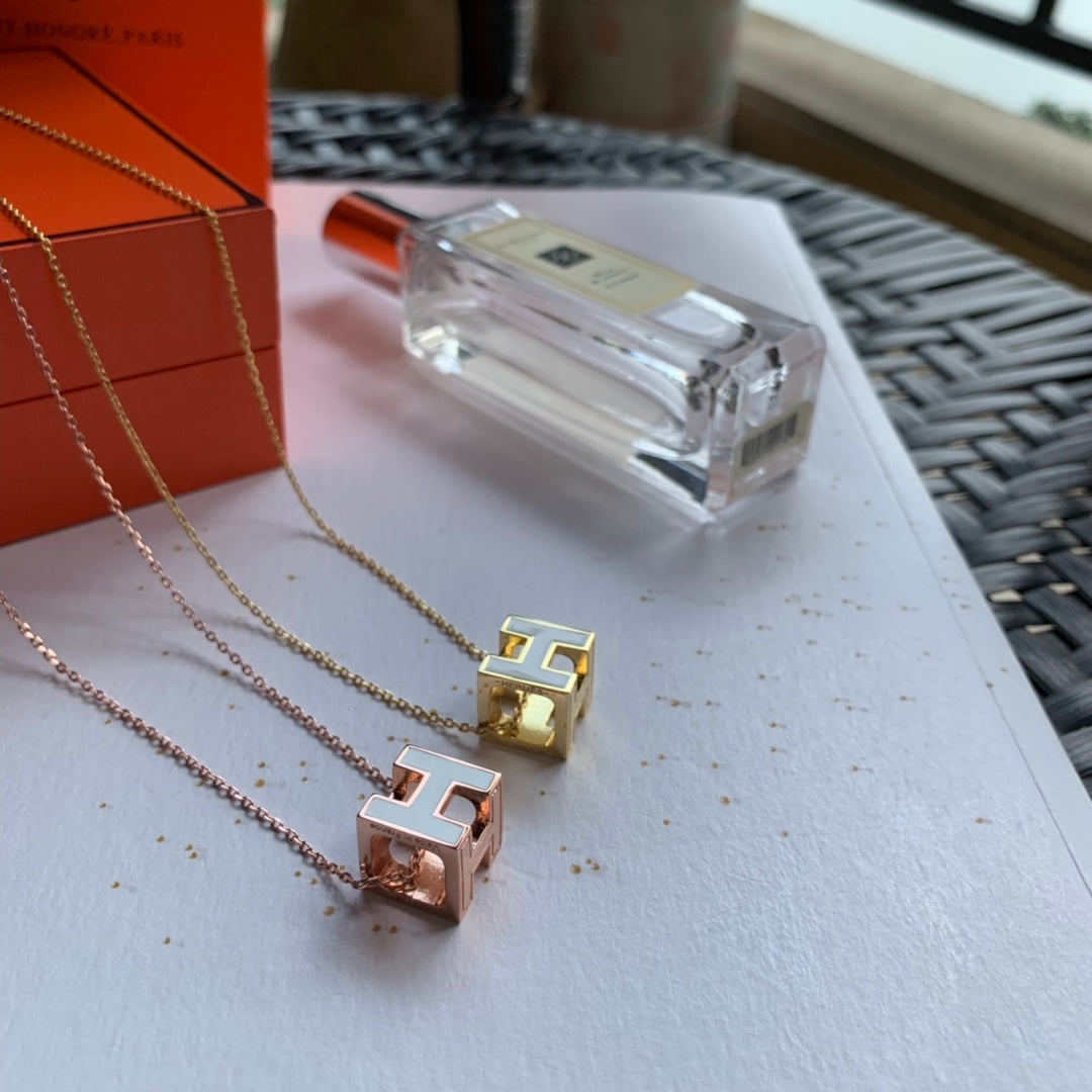 18K Cage D'H White Hermès Necklace