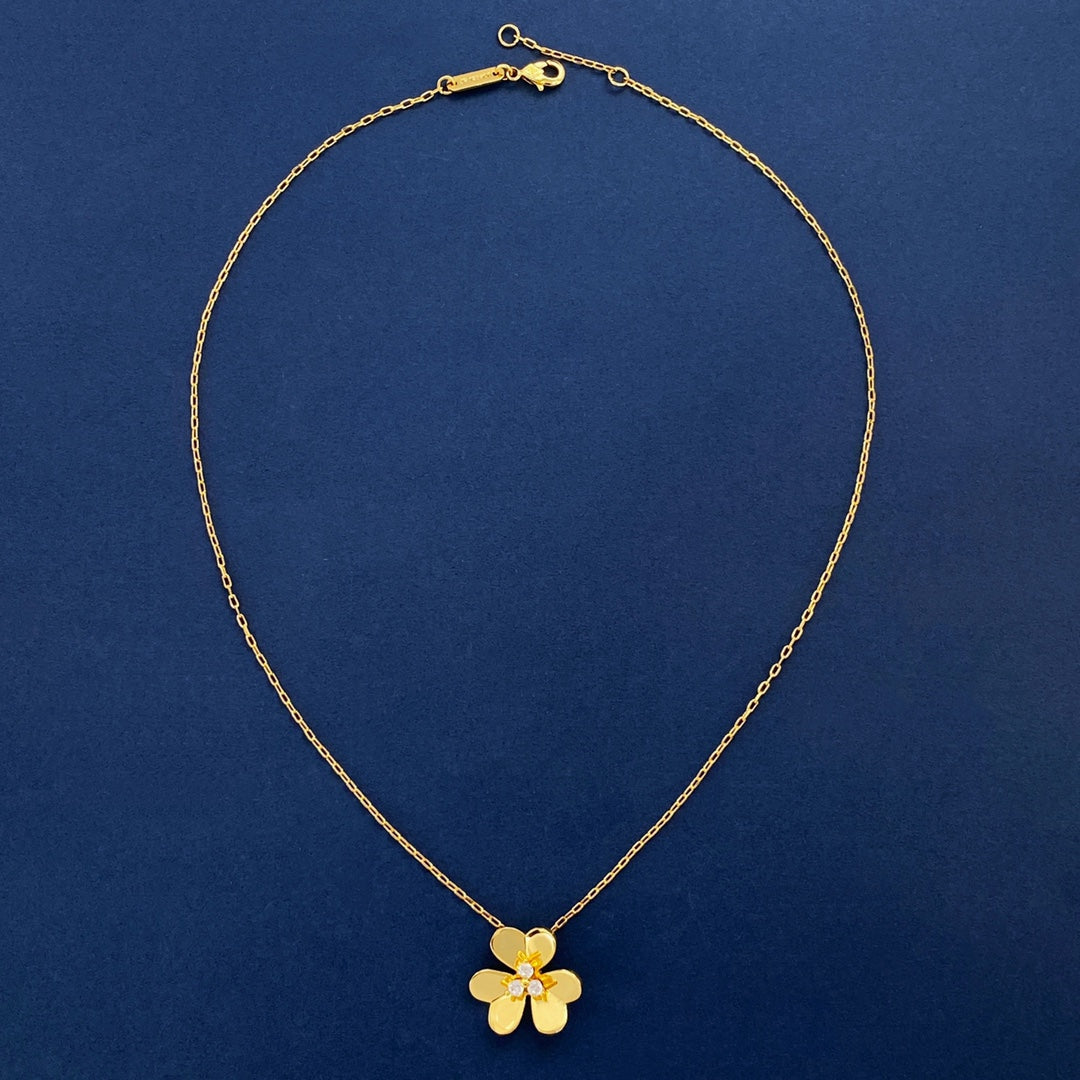 18K Van Cleef & Arpels Frivole Large Necklace