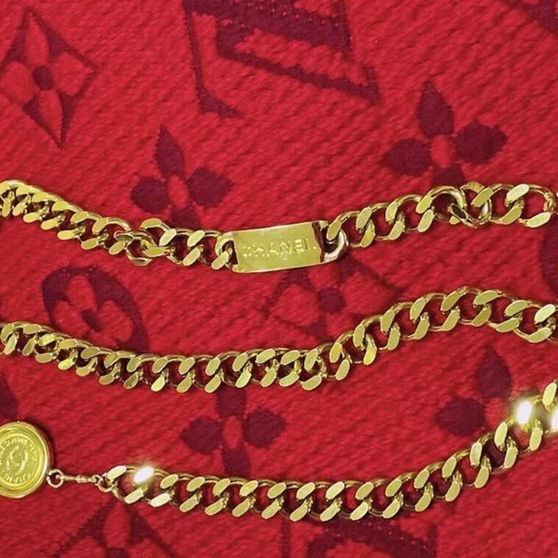 18K Chanel Gold Vintage Necklace