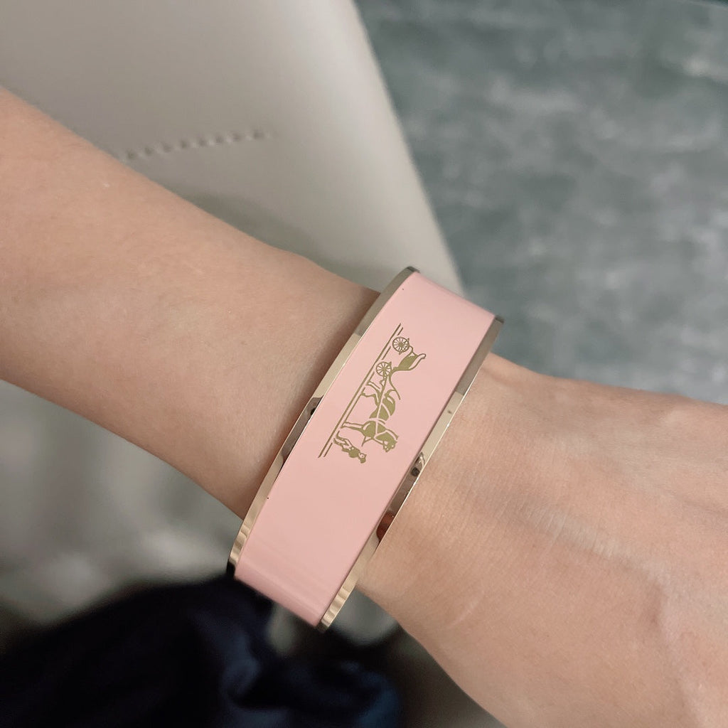 18K Enamel Cal¨¨che Wide Bangle Hermès Bracelet