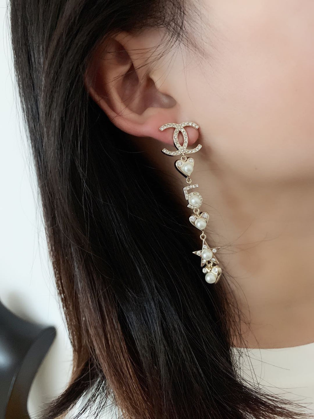 18K Chanel Pearl Heart Earrings