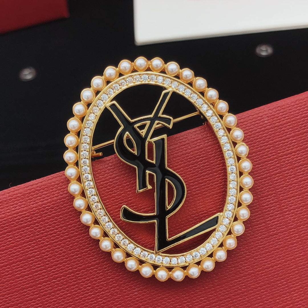 18K Saint Laurent Oval Pearls Brooch