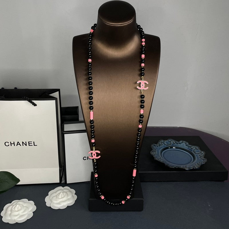 18K Chanel 24B Black Pearls Necklace