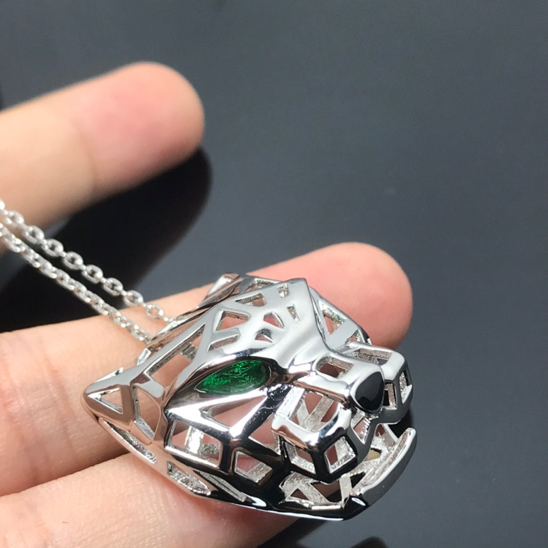 18K Cartier Panthère De Necklace
