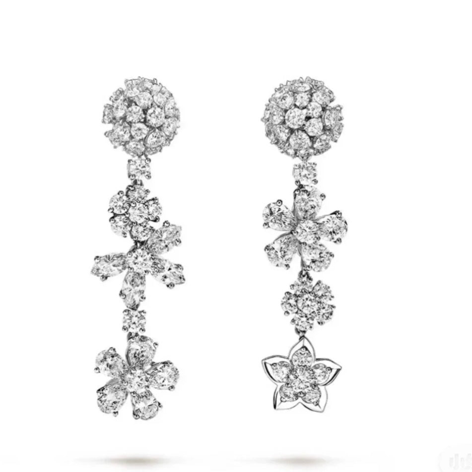 18K Van Cleef & Arpels Folie Des Prés Earrings