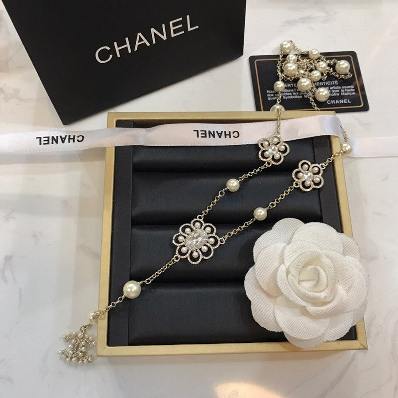 18K Chanel Flowers Pearl Long Necklace