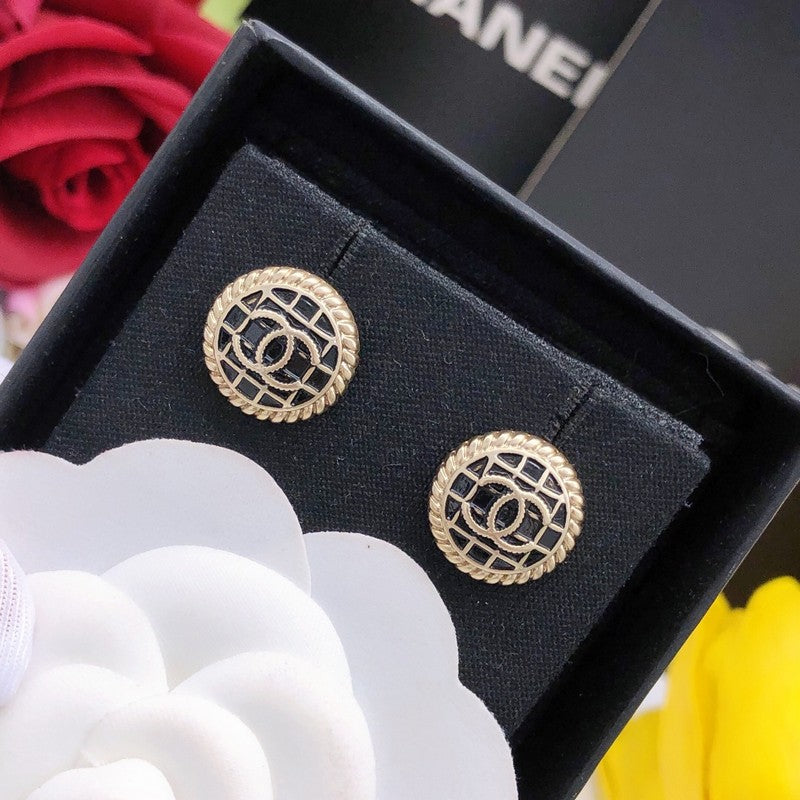 18K Chanel Black & Gold Round Earrings