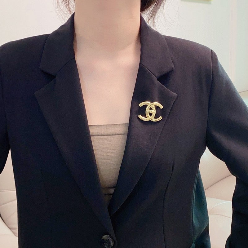 18K Chanel Paris Gold Brooch