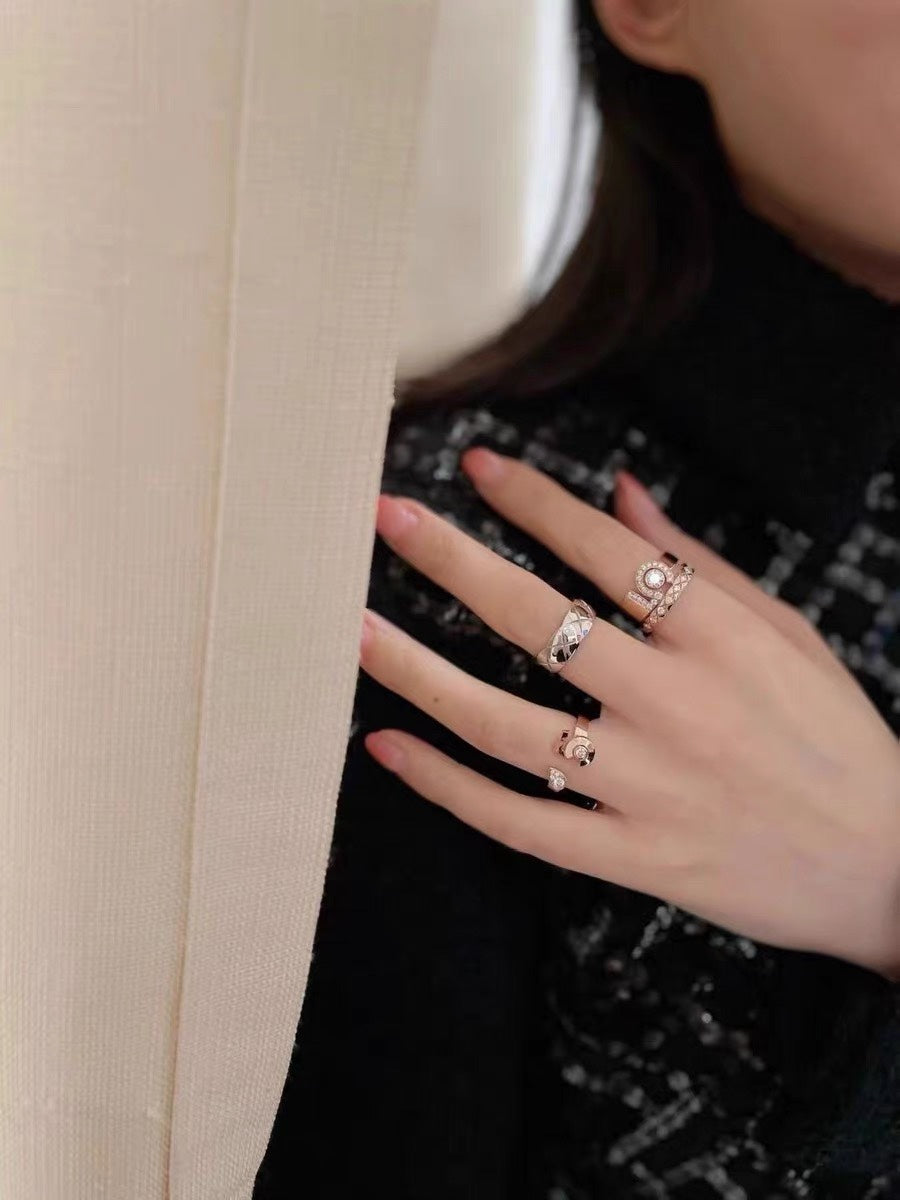 18K Chanel No.5 Ring