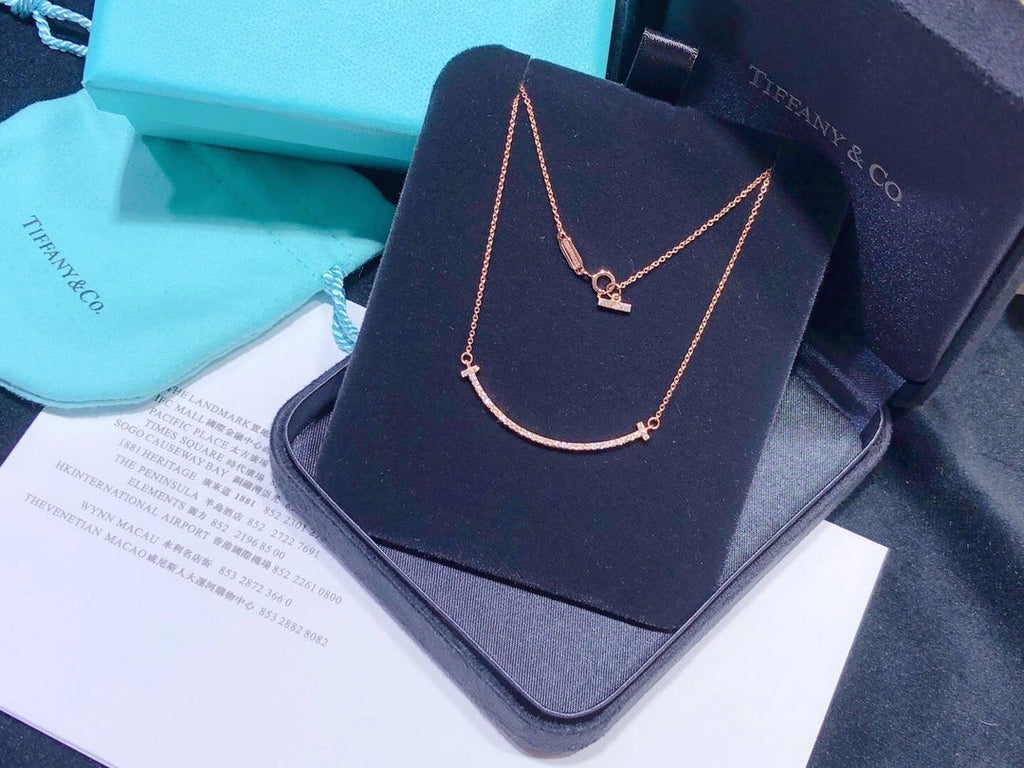18K Tiffany & Co. Medium Diamond Pendant Necklace