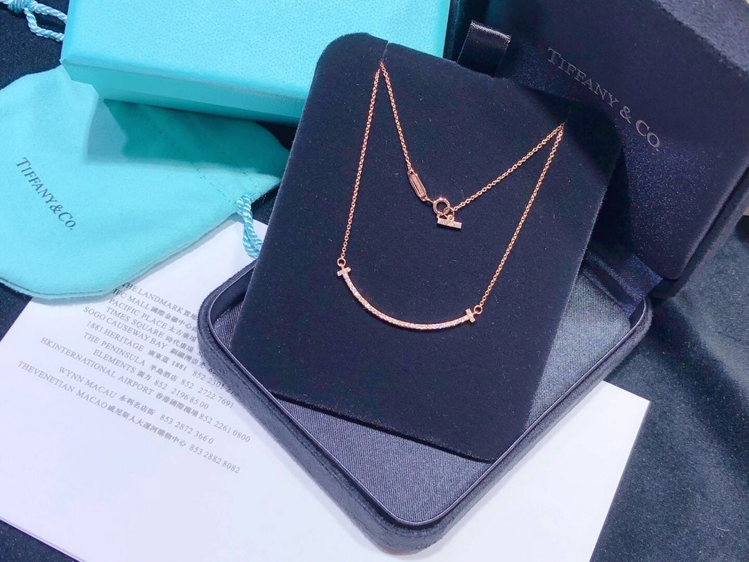 18K Tiffany & Co. Medium Diamond Pendant Necklace