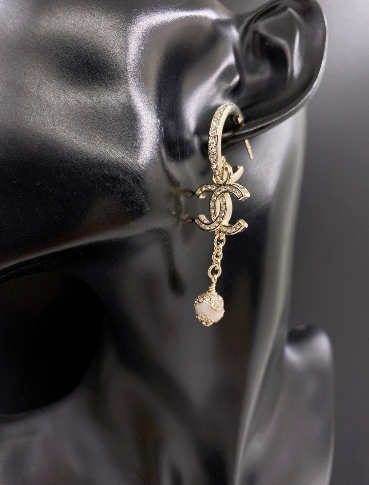 18K Chanel Star Pearls Pendant Earrings