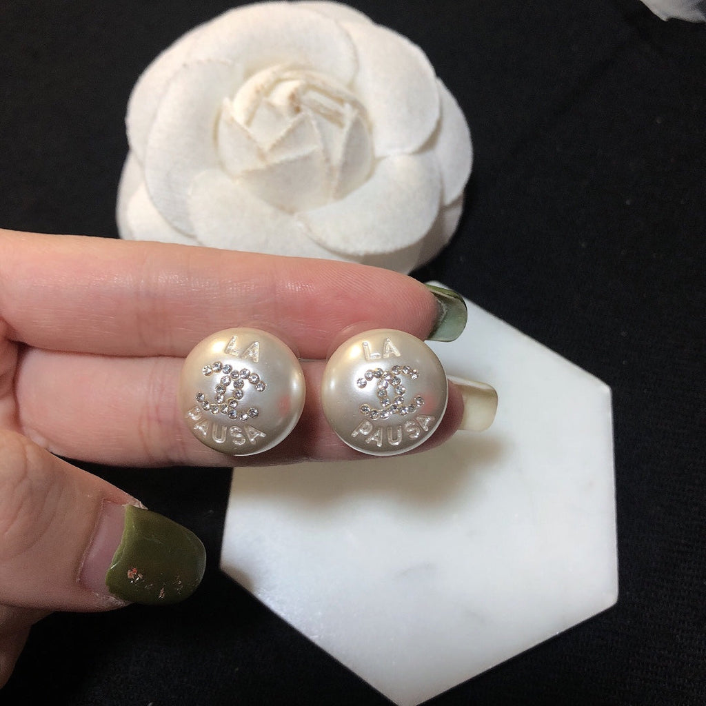 18K Chanel Pearl Earrings