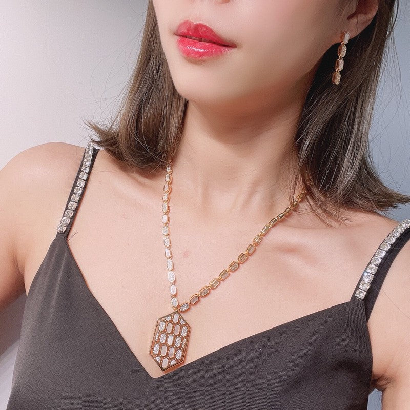 18K BVLGARI Serpenti Eyes on Me Necklace