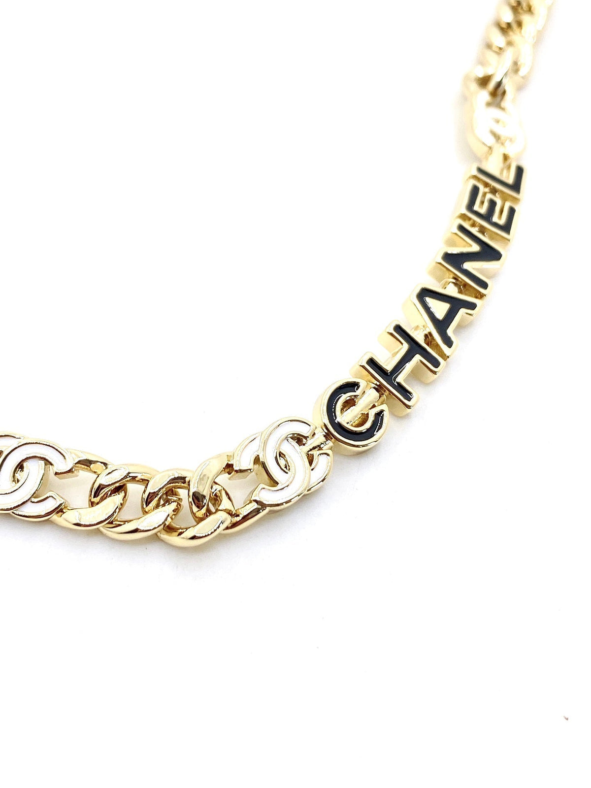 18K Chanel Chain Choker Necklace