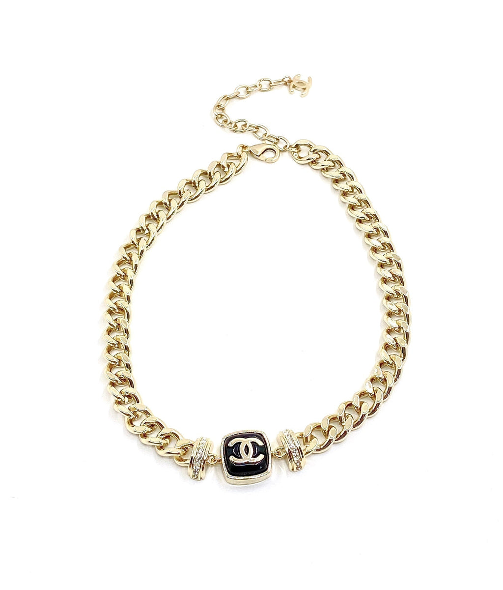 18K Chanel Diamonds Necklace